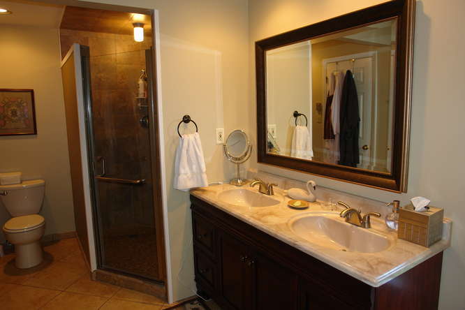 5014 Falcon Ridge Road Roanoke, VA 24018 - Photo 30 of 42 Master_Bath2