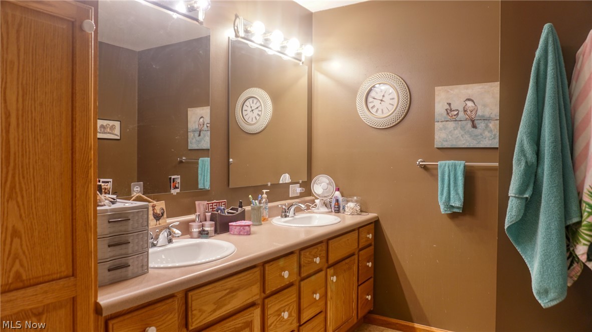 3780 Holmes Road Cambridge, OH 43725 - Photo 21 of 35 Gallery Image 21