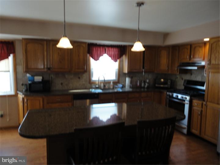 120 Hempstead Road Hamilton, NJ 08610 - Photo 2 of 5 Kitchen