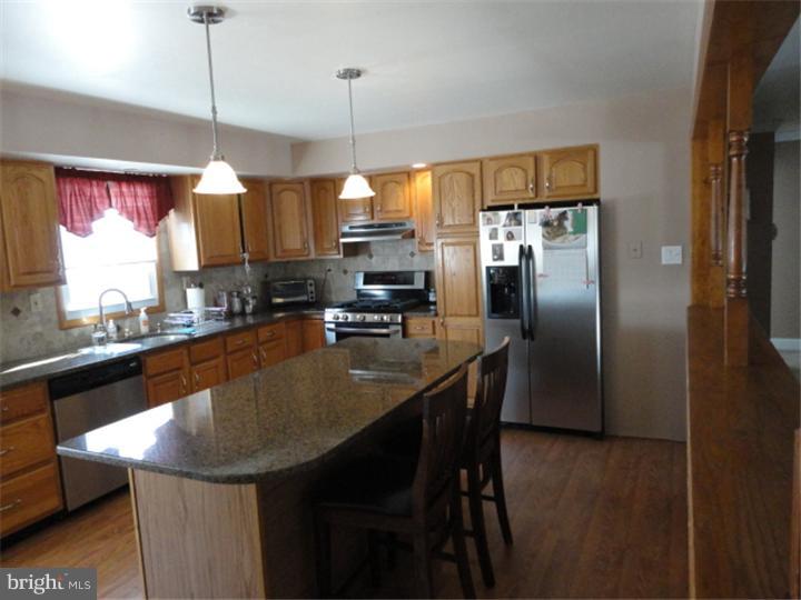 120 Hempstead Road Hamilton, NJ 08610 - Photo 3 of 5 Kitchen