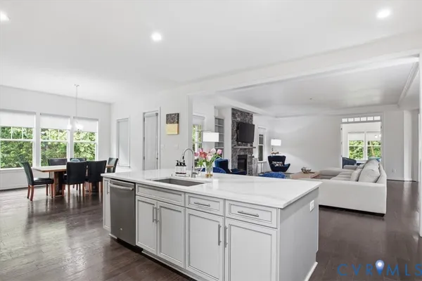 $1,100,000 | 1501 Bluewater Terrace, Chester, VA 23836