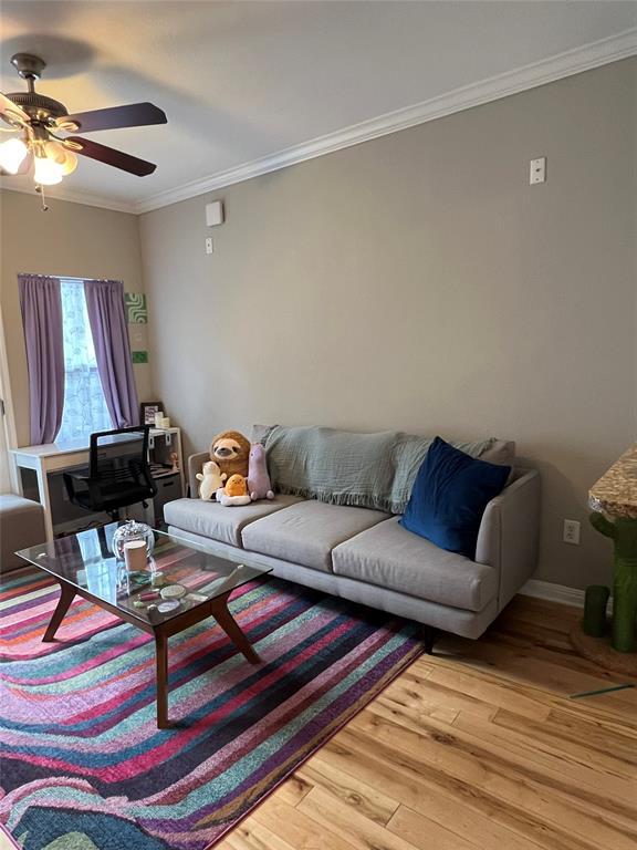 2502 Leon Street, Unit 303 Austin, TX 78705 - Photo 4 of 15