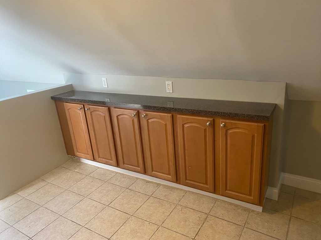 6 R Salem Street, Unit 7 Woburn, MA 01801 - Photo 5 of 12