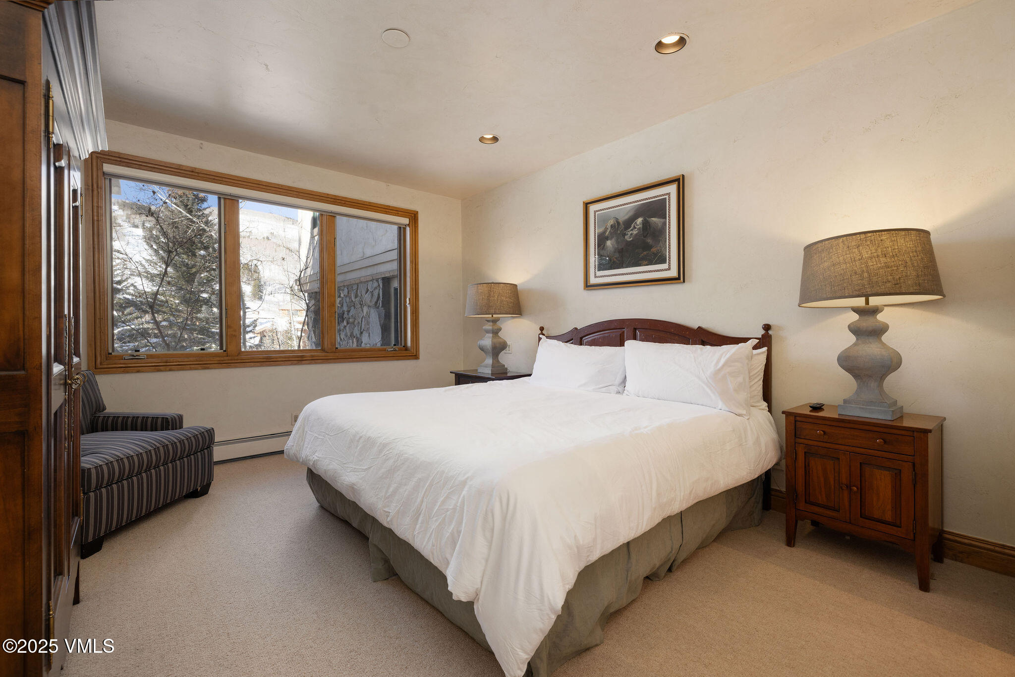 335 Aspen Lane, Unit 15 Beaver Creek, CO 81620 - Photo 28 of 32 2503_335_aspen_ln_15_interior_bed02