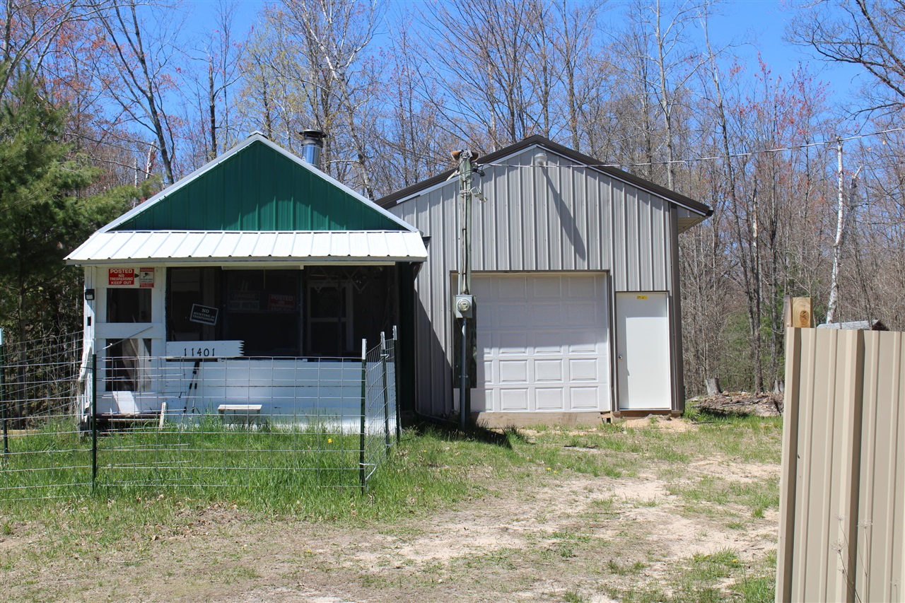 11401 Little George Lake Road Gladwin, MI 48624 - Photo 32 of 72