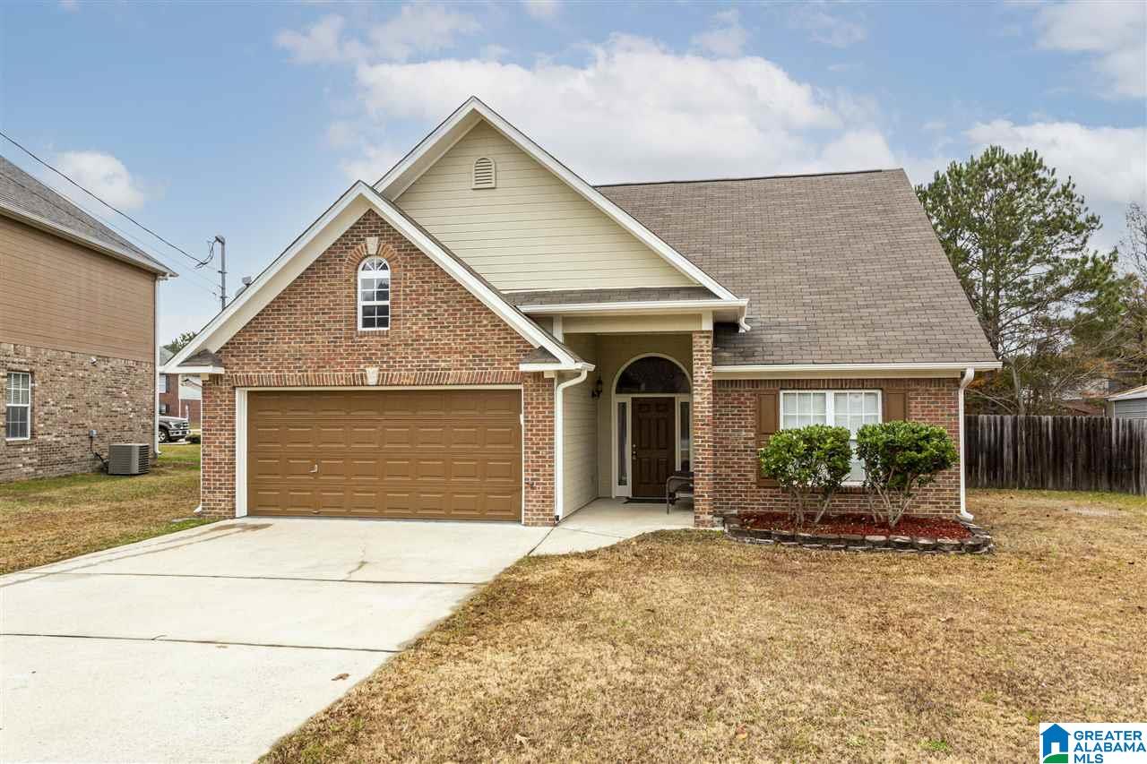 988 Hickory Street Moody, AL 35004 - Photo 3 of 20