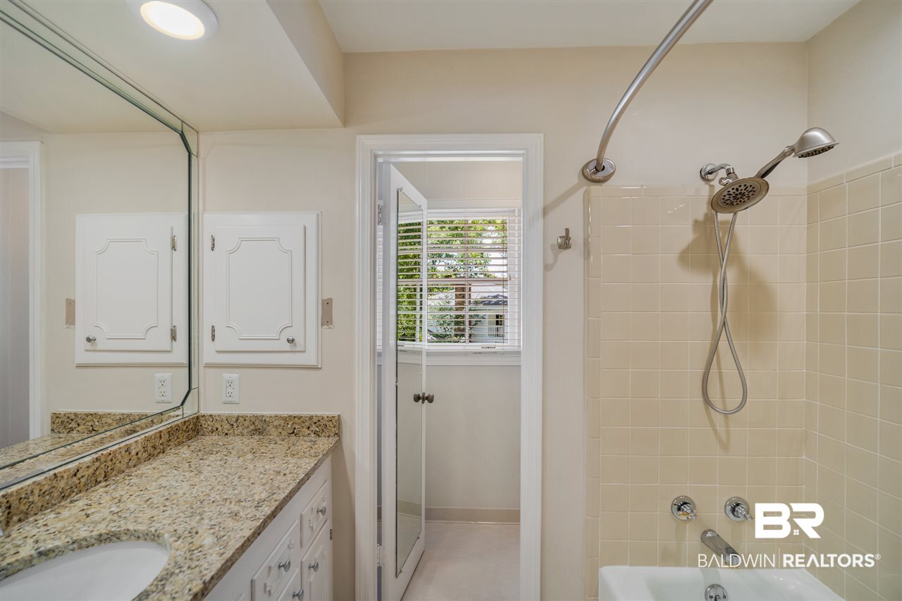 705 Spring Station Road Mobile, AL 36609 - Photo 18 of 35