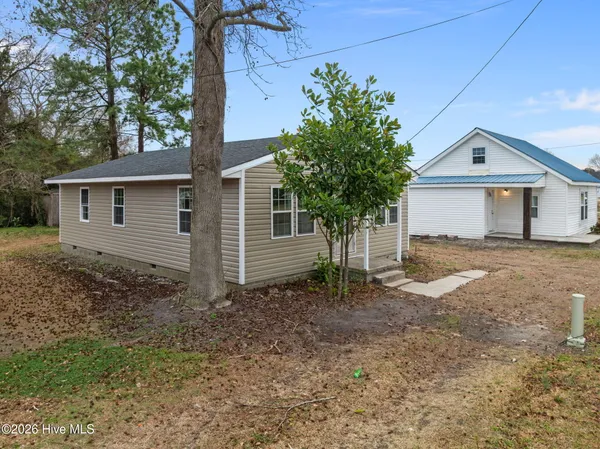 $174,000 | 211 South Jackson Street, Beulaville, NC 28518
