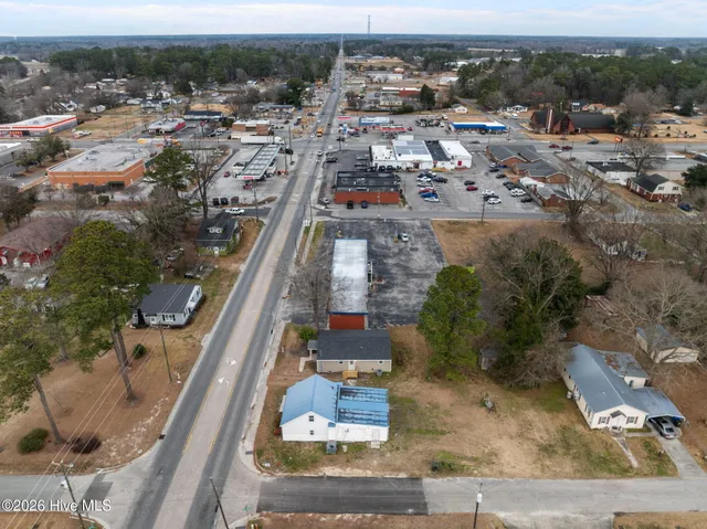 $184,000 | 211 South Jackson Street, Beulaville, NC 28518