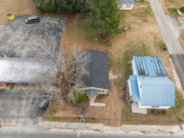 $184,000 | 211 South Jackson Street, Beulaville, NC 28518