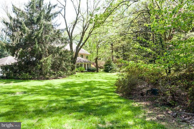 1290 Balls Hill Road McLean, VA 22101 - Photo 10 of 22 Exterior (General)