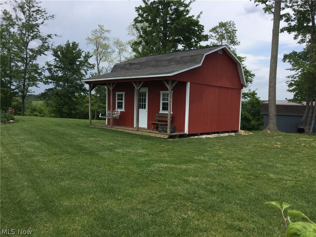37825 Harry's Ridge Road Barnesville, OH 43713 - Photo 5 of 30 Gallery Image 5