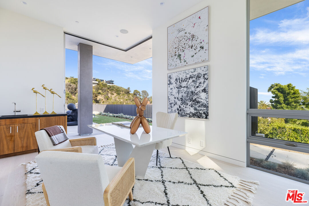 1301 Devlin Drive Los Angeles, CA 90069 - Photo 16 of 47