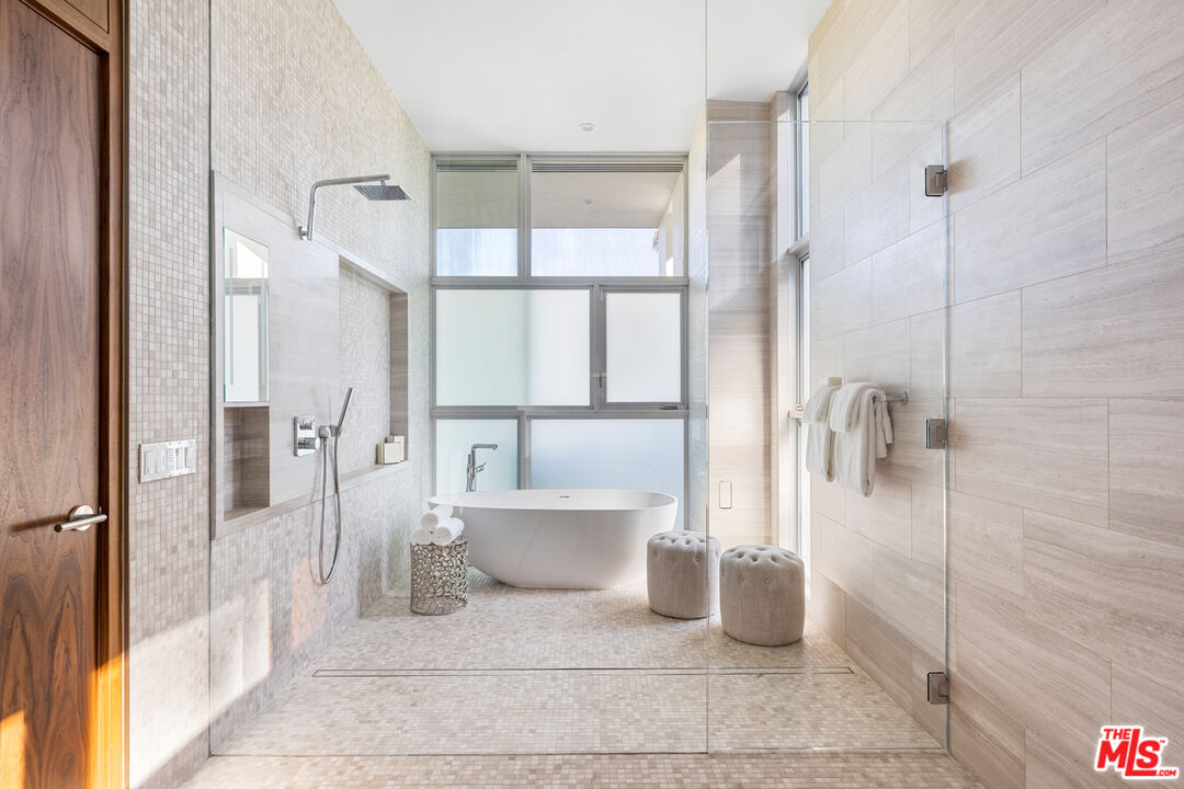 1301 Devlin Drive Los Angeles, CA 90069 - Photo 22 of 47