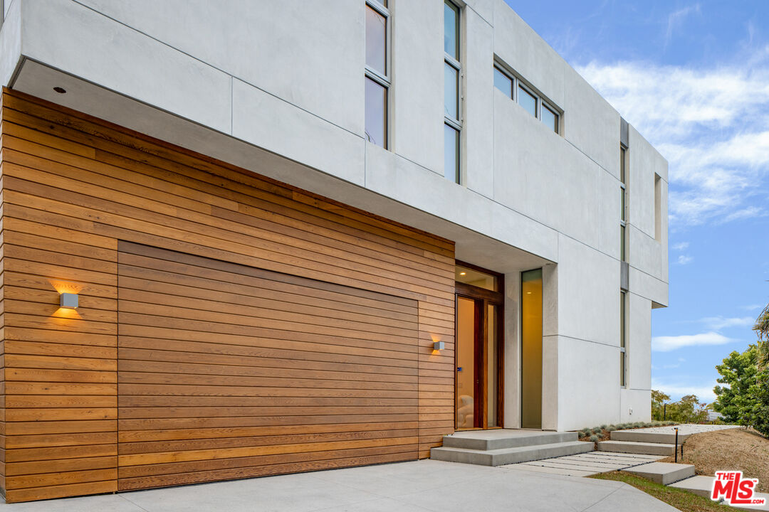 1301 Devlin Drive Los Angeles, CA 90069 - Photo 33 of 47