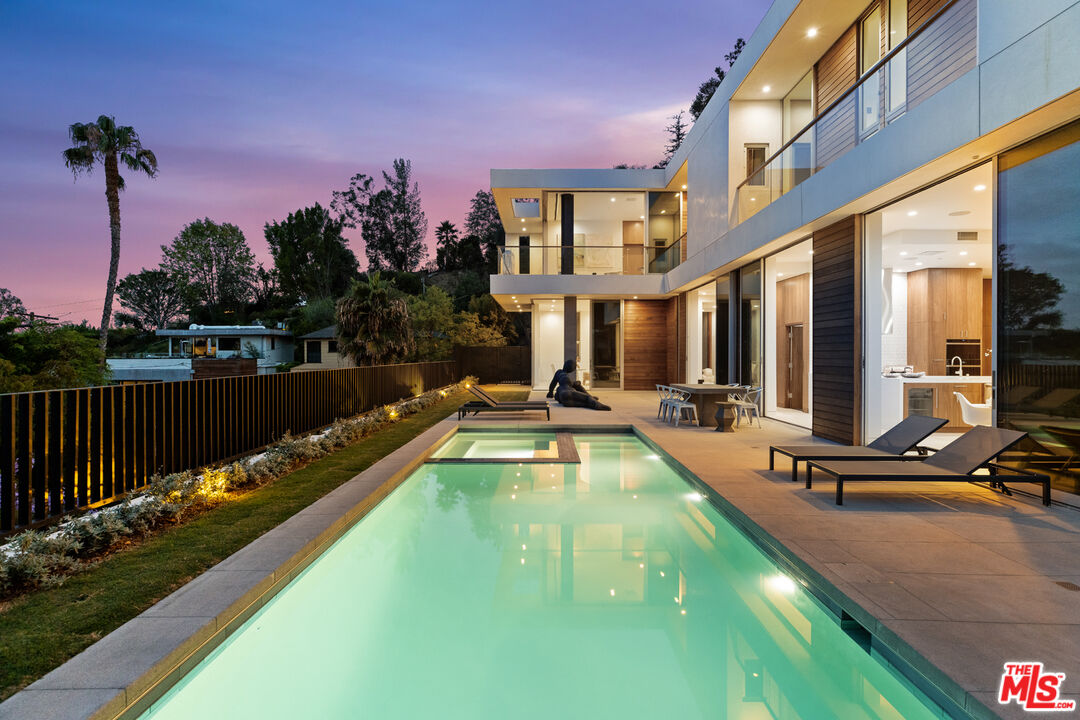 1301 Devlin Drive Los Angeles, CA 90069 - Photo 35 of 47