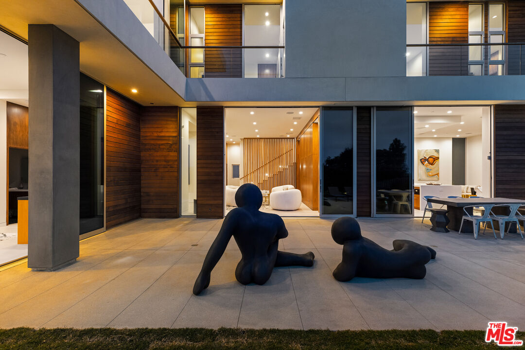 1301 Devlin Drive Los Angeles, CA 90069 - Photo 37 of 47