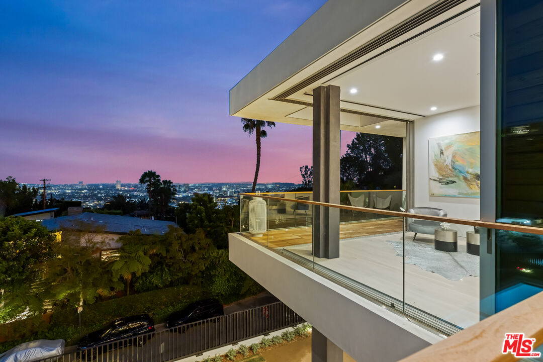 1301 Devlin Drive Los Angeles, CA 90069 - Photo 43 of 47