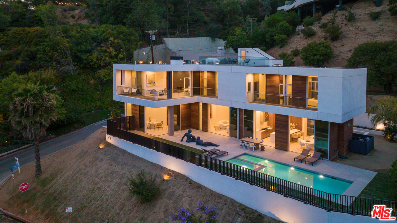 1301 Devlin Drive Los Angeles, CA 90069 - Photo 46 of 47