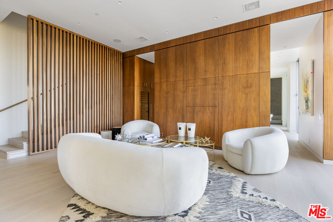 1301 Devlin Drive Los Angeles, CA 90069 - Photo 6 of 47