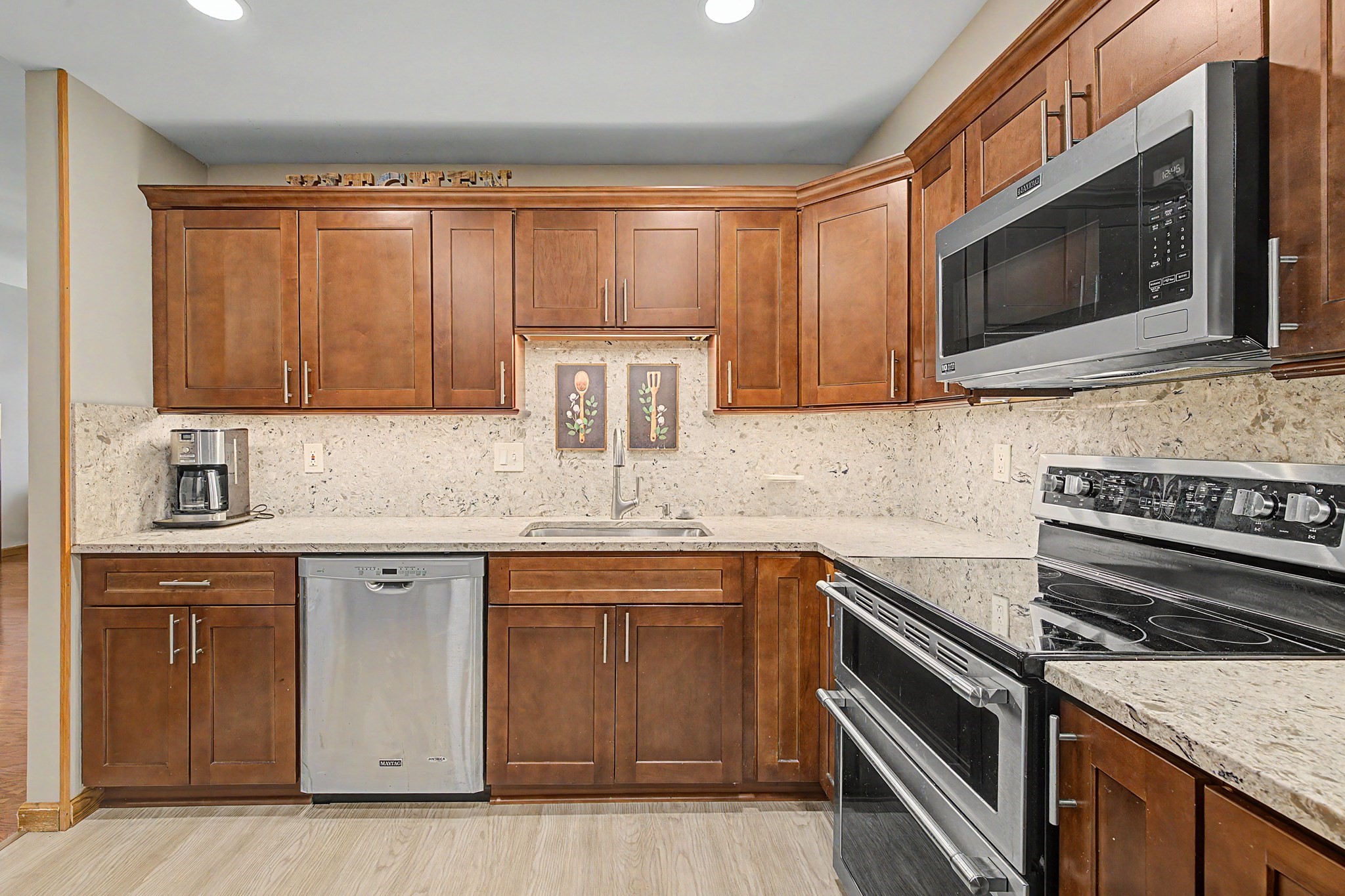 235 State Street, Unit 421 Springfield, MA 01103 - Photo 5 of 28 Gallery Image 5