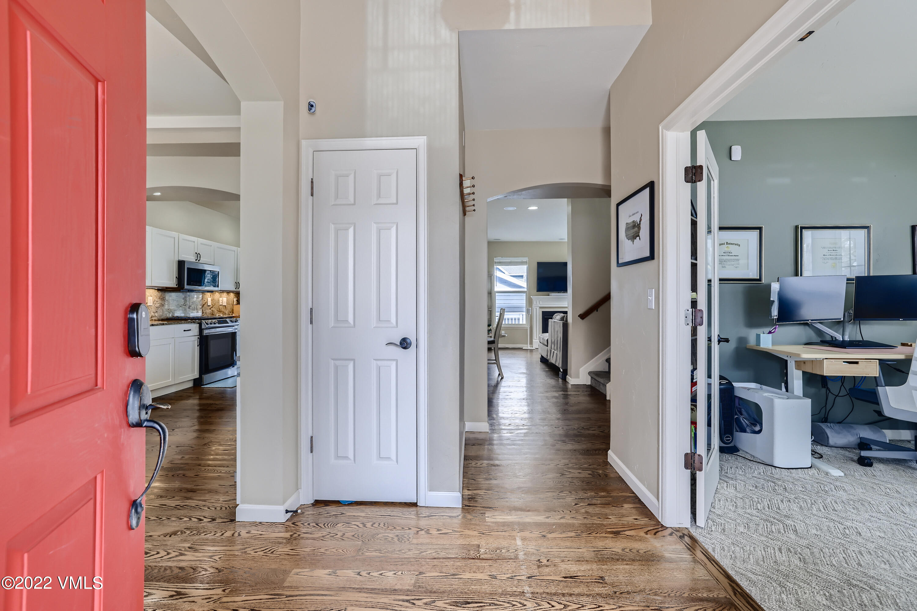 279 Longview Avenue Eagle, CO 81631 - Photo 3 of 30 a view of a kitchen and living room