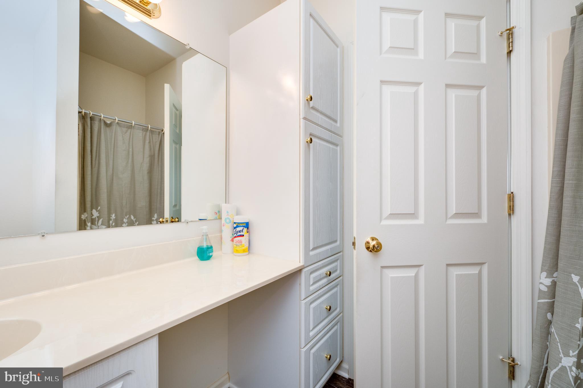 16 Creighton Circle Reading, PA 19607 - Photo 21 of 31 Main level bathroom