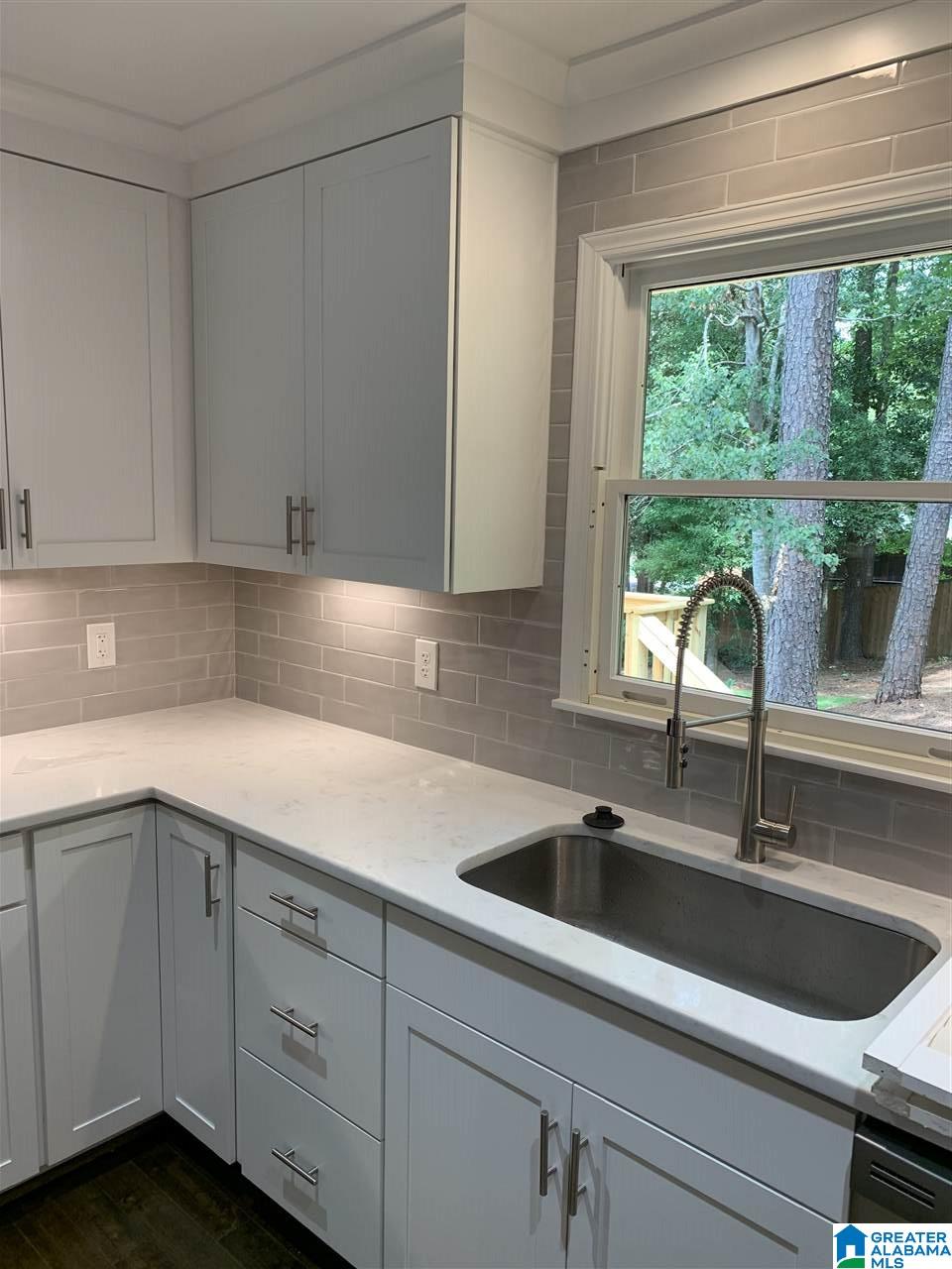 2504 Fern Rock Road Birmingham, AL 35226 - Photo 10 of 35