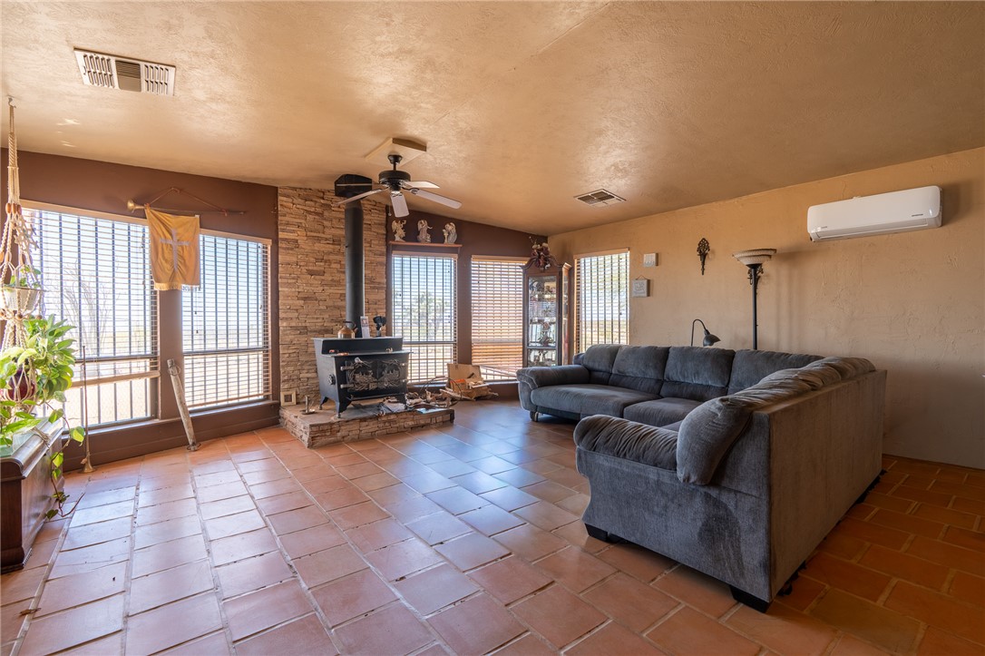 17685 South Jesse James Road Yucca, AZ 86438 - Photo 9 of 30