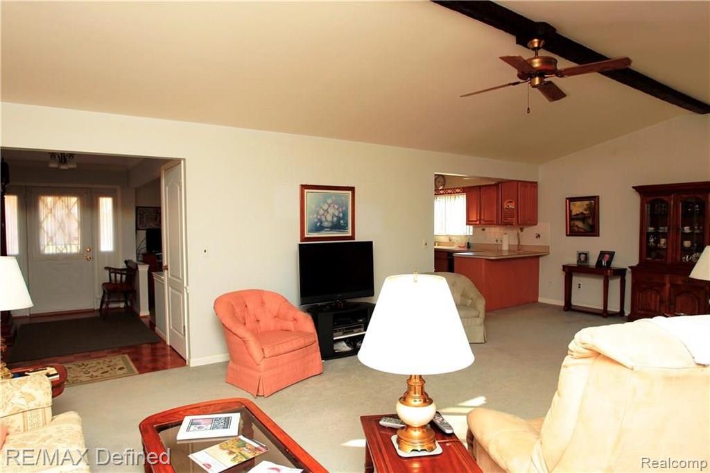 283 Poco Court Rochester Hills, MI 48307 - Photo 12 of 56