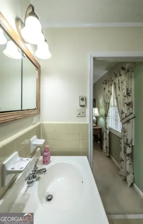 $249,999 | 416 Robertson Avenue, Tallapoosa, GA 30176