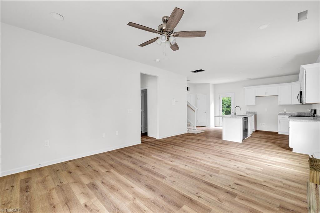 4803 Fewell Road Greensboro, NC 27405 - Photo 4 of 22 Gallery Image 4
