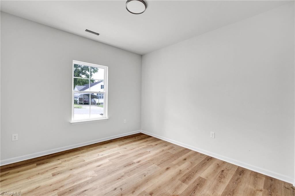 4803 Fewell Road Greensboro, NC 27405 - Photo 8 of 22 Gallery Image 8