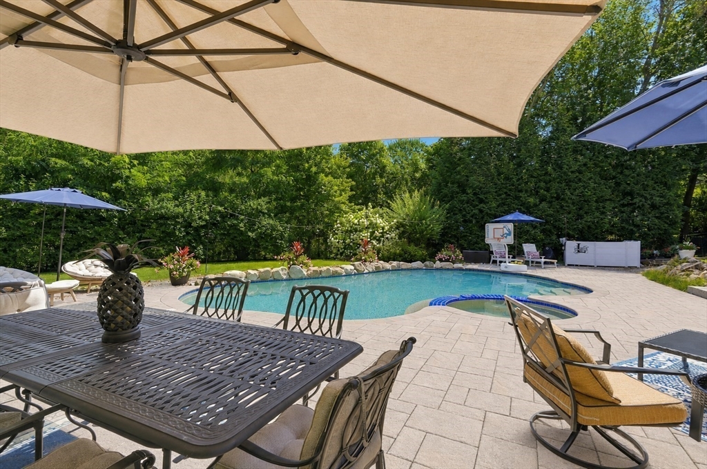 9 Tapley Road Lynnfield, MA 01940 - Photo 36 of 40 Gallery Image 36