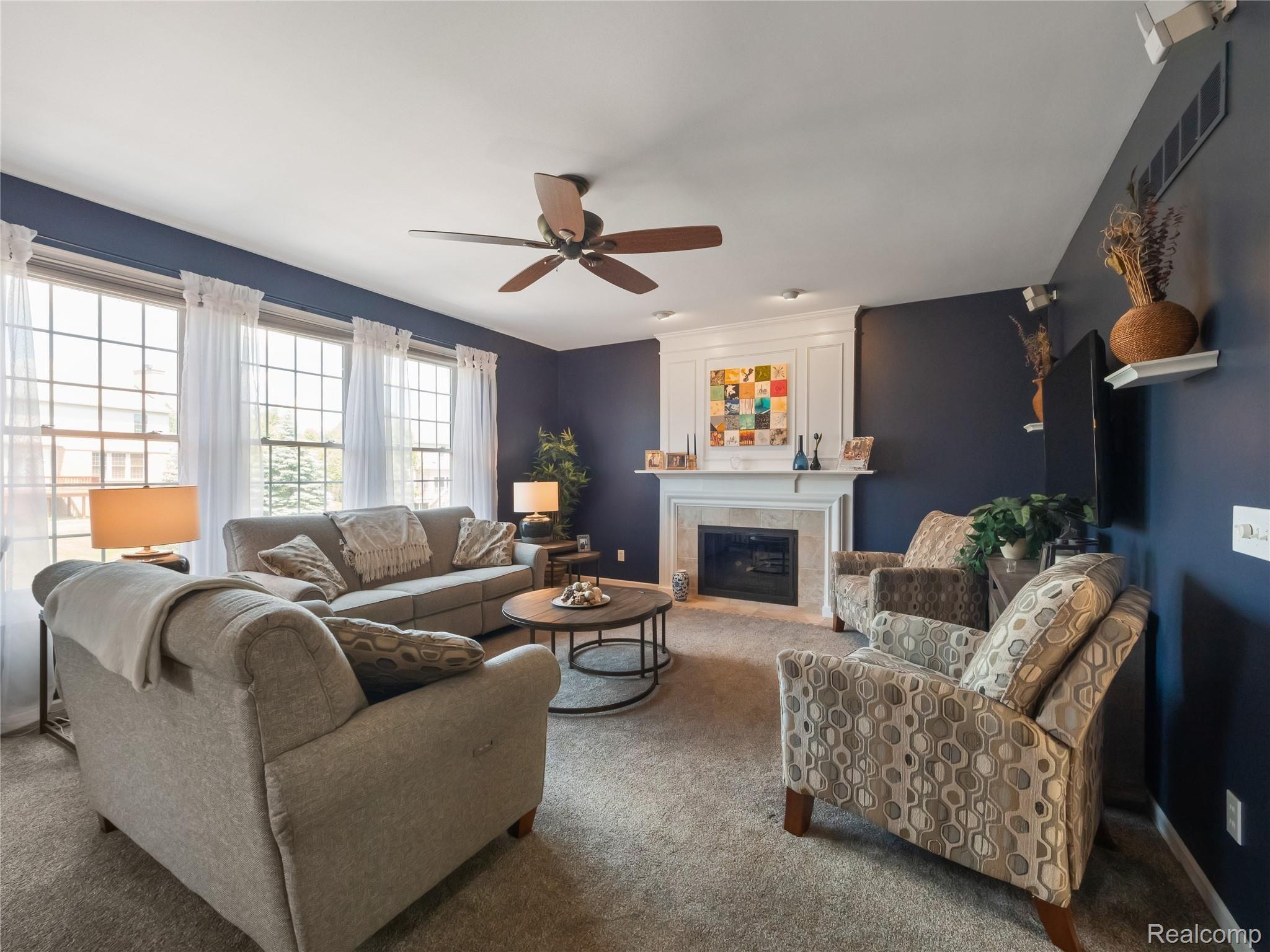 796 Caribou Court Rochester, MI 48307 - Photo 8 of 40 FAMILY ROOM