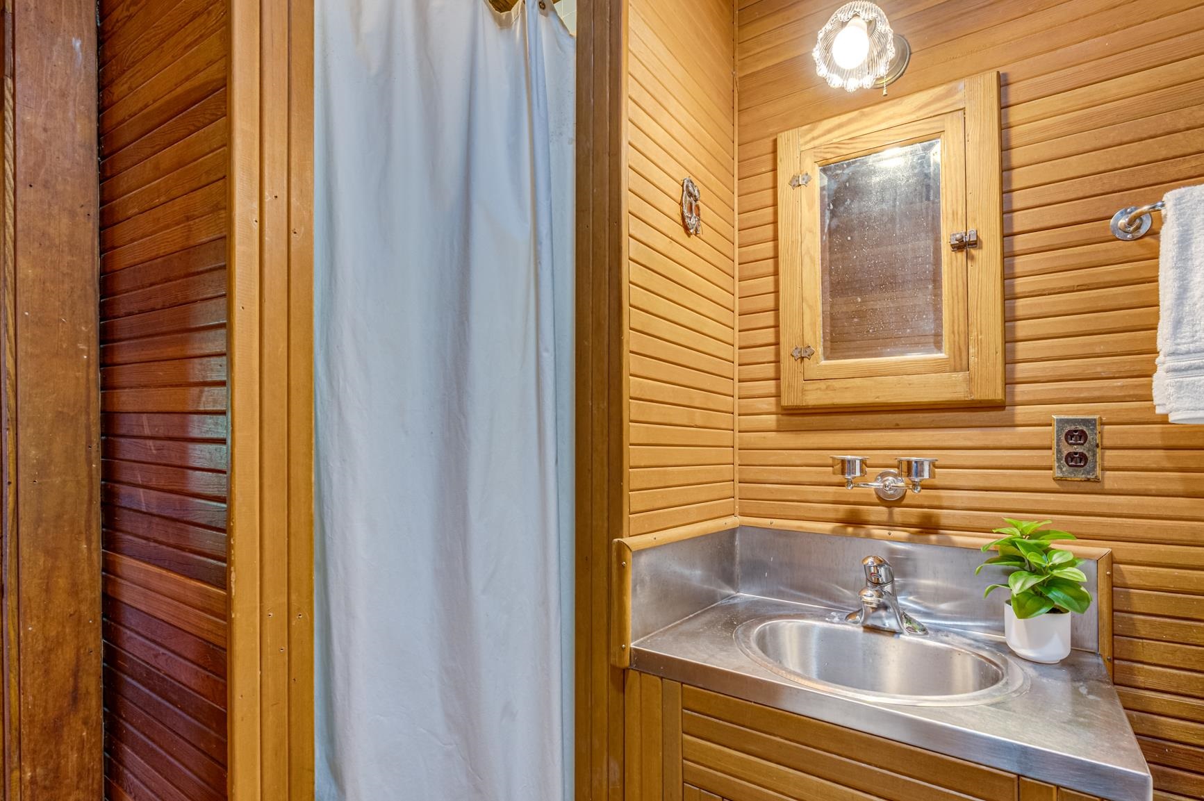 251 Bay Point Road Newbury, NH 03255 - Photo 17 of 60 Gallery Image 17
