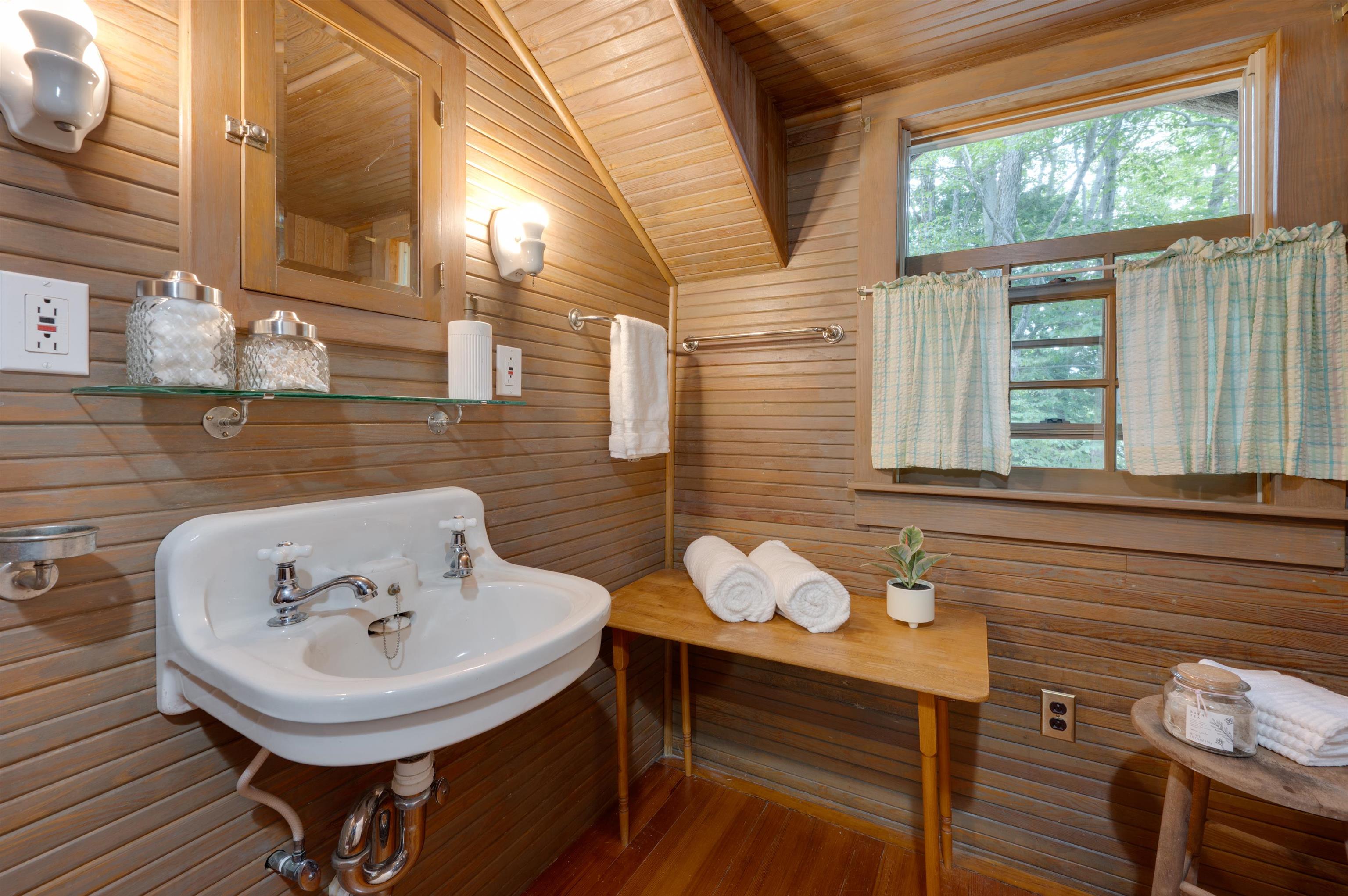 251 Bay Point Road Newbury, NH 03255 - Photo 34 of 60 Gallery Image 34