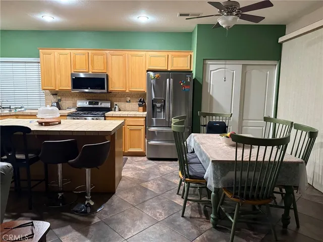 $535,000 | 251 Spinnaker Street, San Jacinto, CA 92583