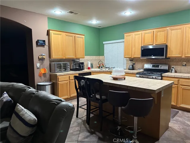 $535,000 | 251 Spinnaker Street, San Jacinto, CA 92583