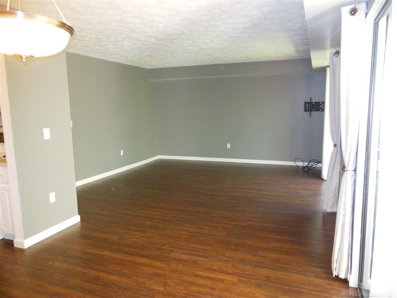 1695 Riverside Drive, Unit BUILDING 5 11 Rochester Hills, MI 48309 - Photo 17 of 26