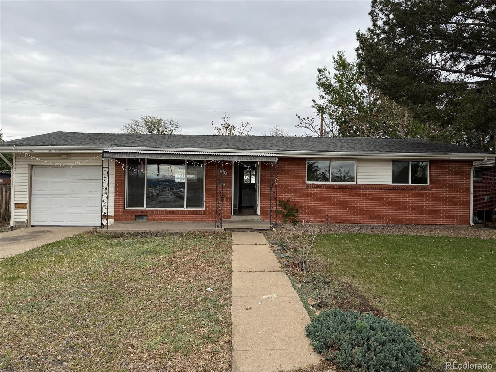 3124 Quari Street Aurora, CO 80011 - Photo 1 of 28