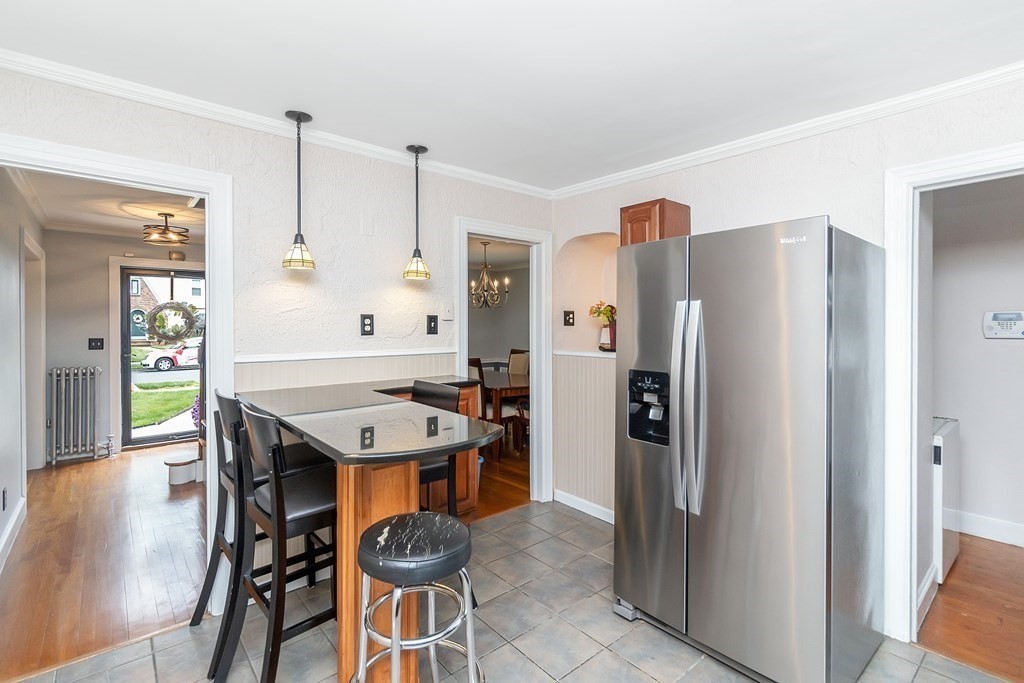 83 Wexford Street Springfield, MA 01118 - Photo 11 of 40