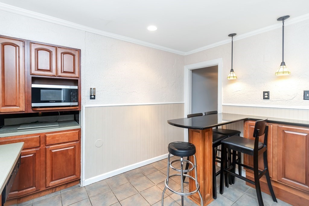 83 Wexford Street Springfield, MA 01118 - Photo 12 of 40