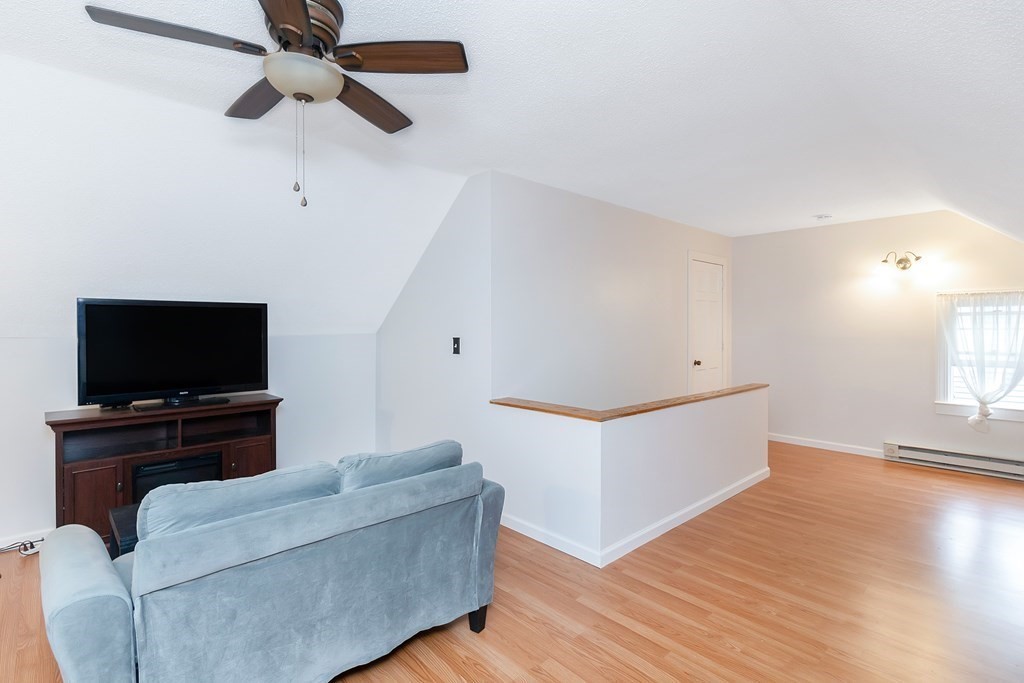 83 Wexford Street Springfield, MA 01118 - Photo 27 of 40