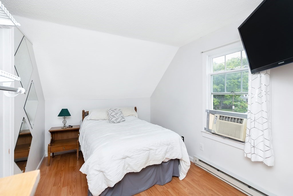 83 Wexford Street Springfield, MA 01118 - Photo 30 of 40