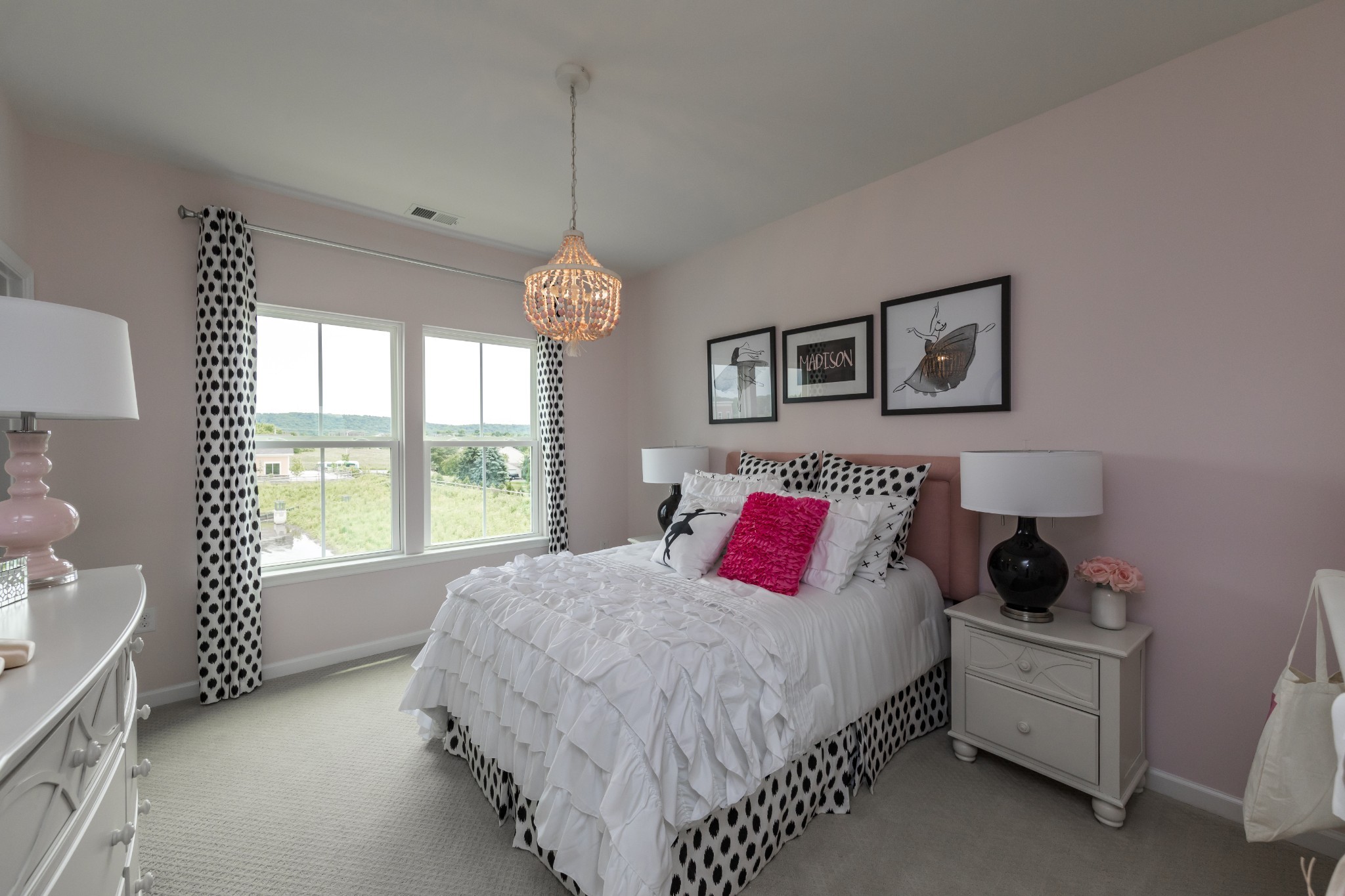 4026 Oglethorpe Drive Franklin, TN 37064 - Photo 9 of 15 a bedroom with bed and window