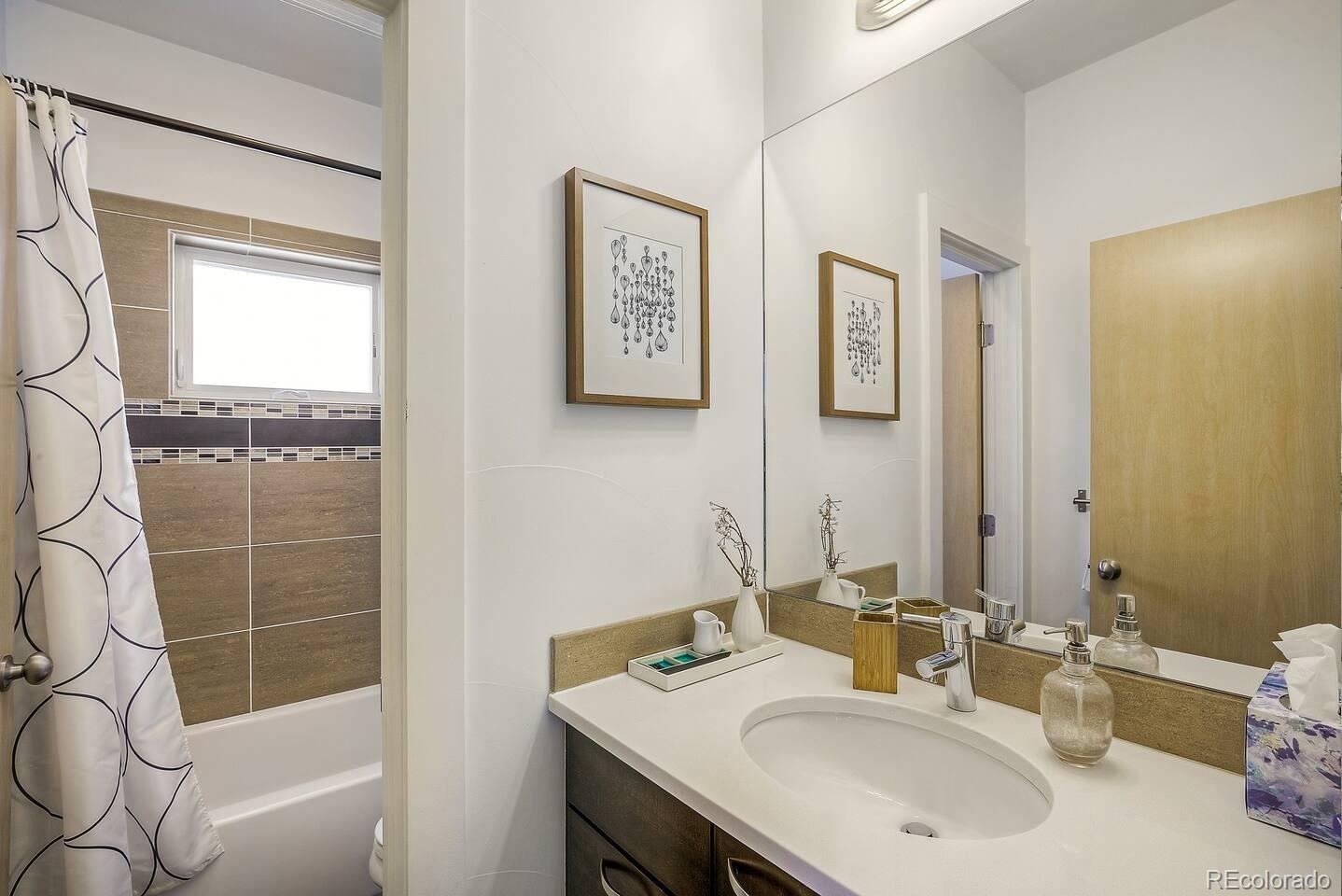 3945 Stuart Street Denver, CO 80212 - Photo 17 of 19 Gallery Image 17