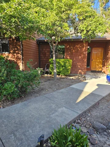 $440,000 | 206 Indian Creek Drive, Santa Rosa, CA 95409