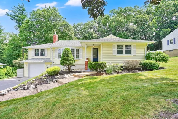 $419,900 | 125 East Allen Ridge Road, Springfield, MA 01118