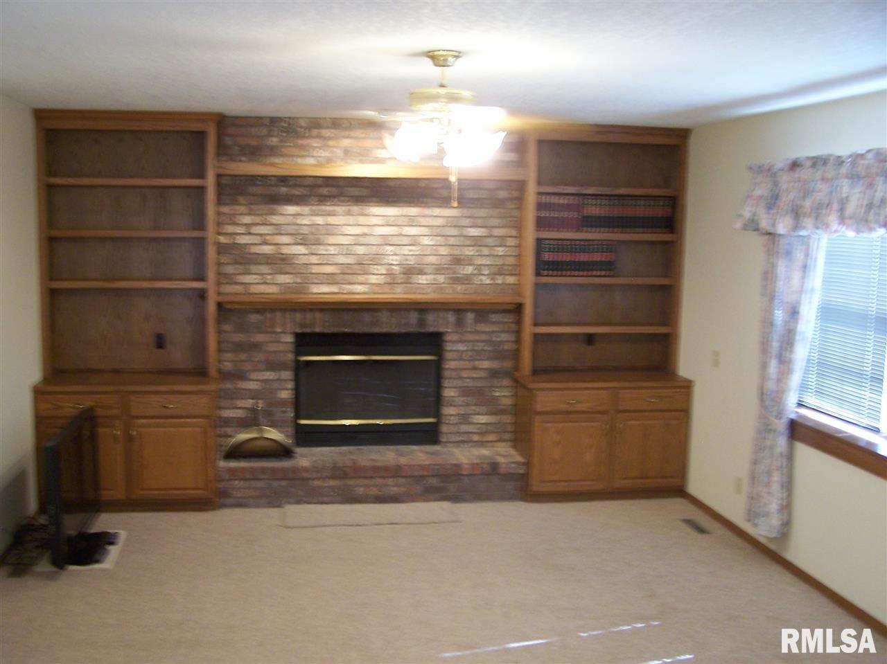 2575 Hunter Road Bettendorf, IA 52722 - Photo 6 of 17 Gallery Image 6